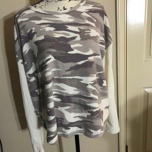 Women's Sweet Romeo Sweater Camo Gray White Large